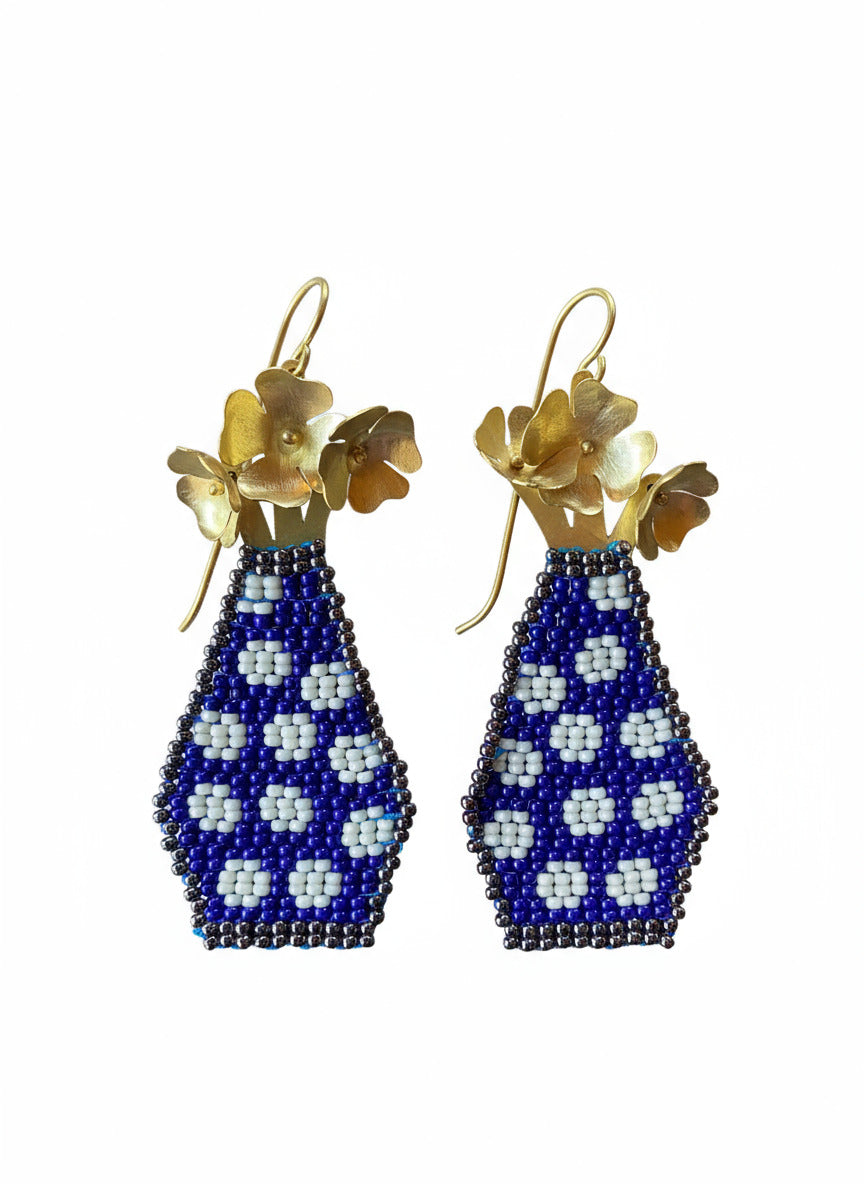 Pendientes Jarron de flores de Carolina Olivares