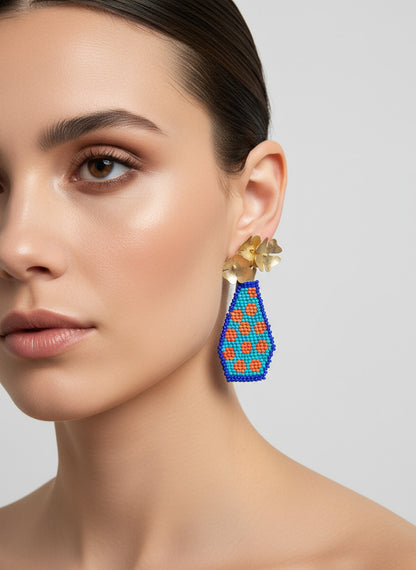 Pendientes Jarron de flores de Carolina Olivares
